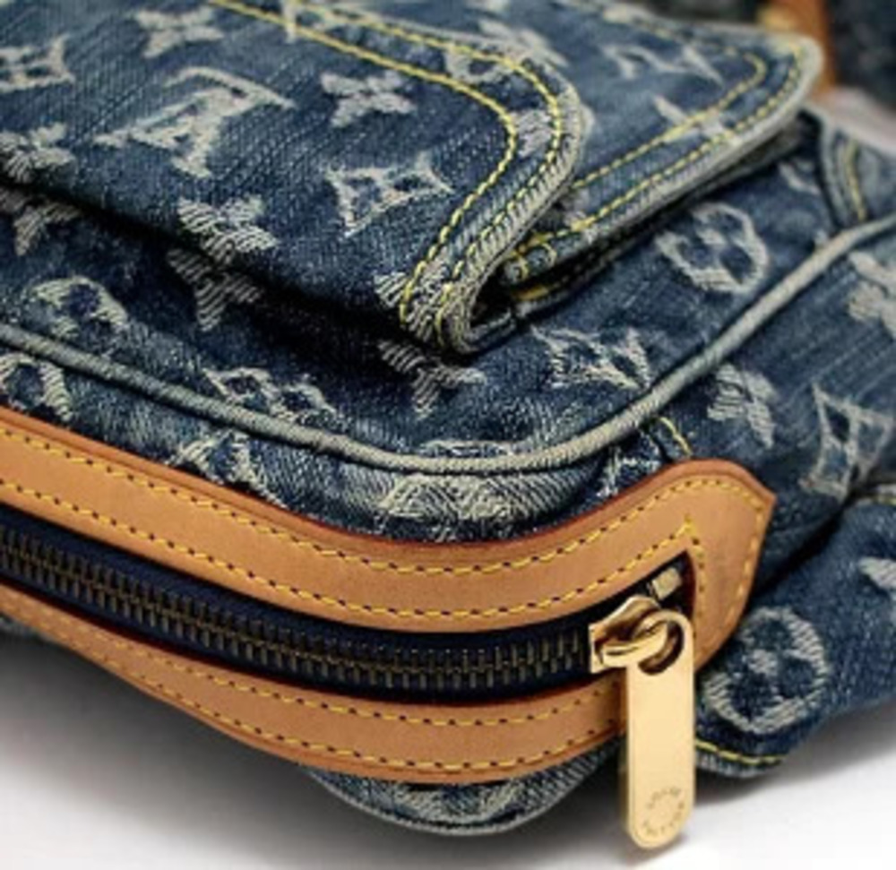 Louis Vuitton Bum Bag Body Waist Pouch Clutch Monogram Denim - Picture 5 of 7